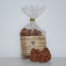 Perigord walnuts coverred with chocolate